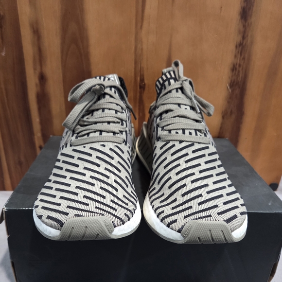 Adidas NMD R2 PK Size 11 New main image 8